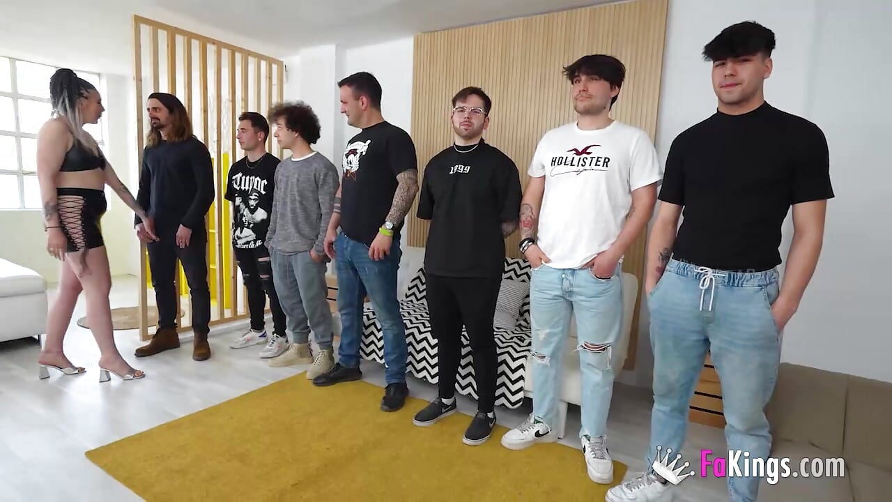 Chloe Funny and 7 DUDES just for her! She’s ready for a GANGBANG